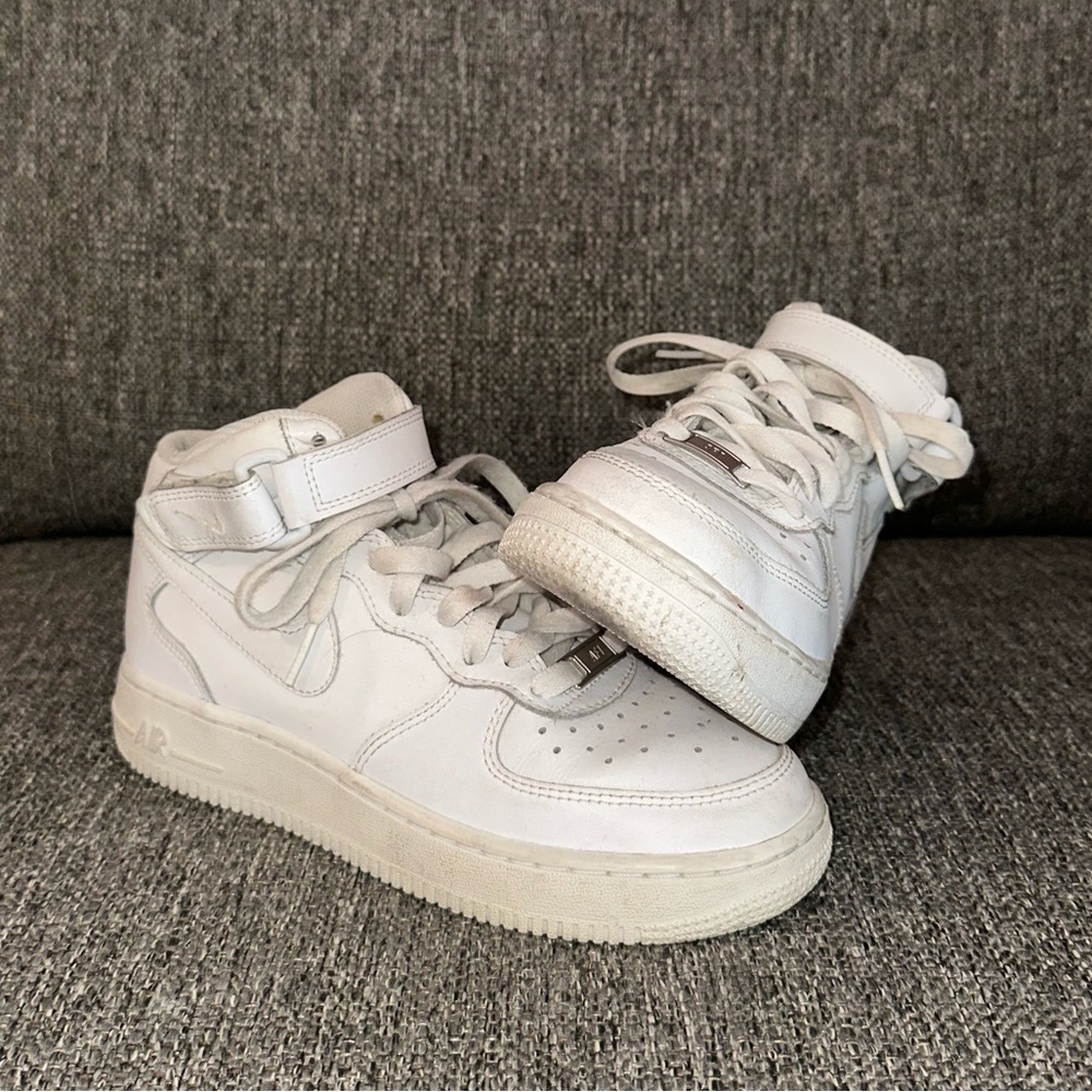 Nike Air Force One Mid LE, Size 4.5Y, All White